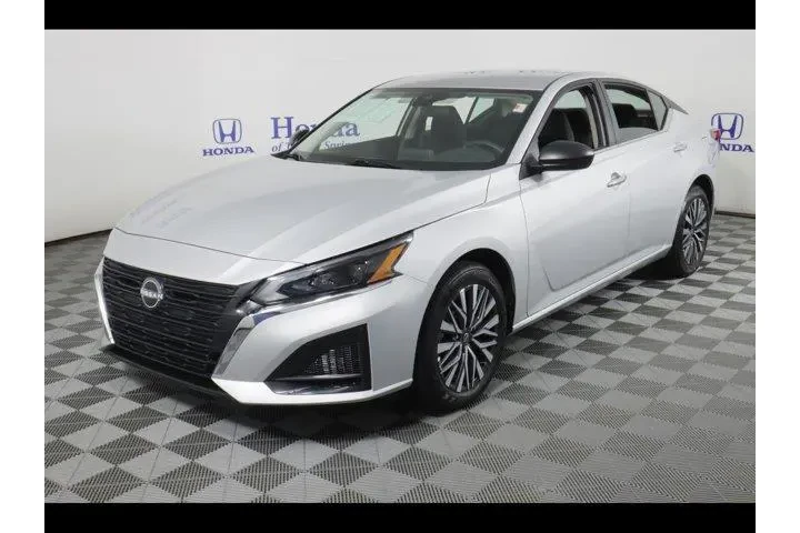 $25875 : Nissan Altima 2025 AWD 2.5 S image 3