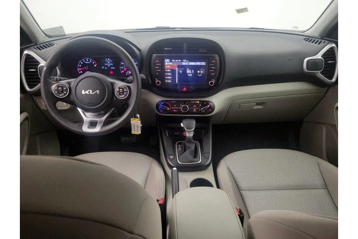 $17998 : Kia Soul 2022 LX 4dr Crossov image 9