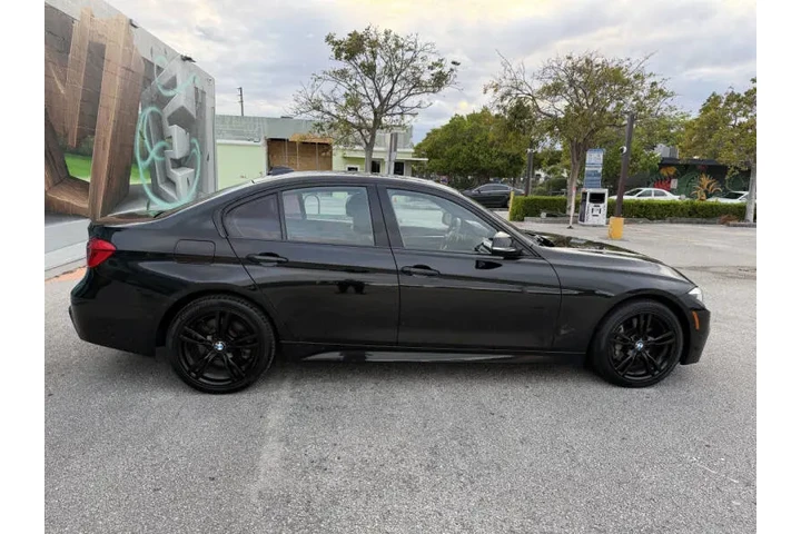 $13995 : 2018 BMW 3 Series 330i xDrive image 8