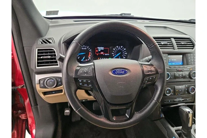 $17998 : Ford Explorer 2017 XLT 4dr S image 10