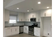 $1050 : stainless steel appliances thumbnail