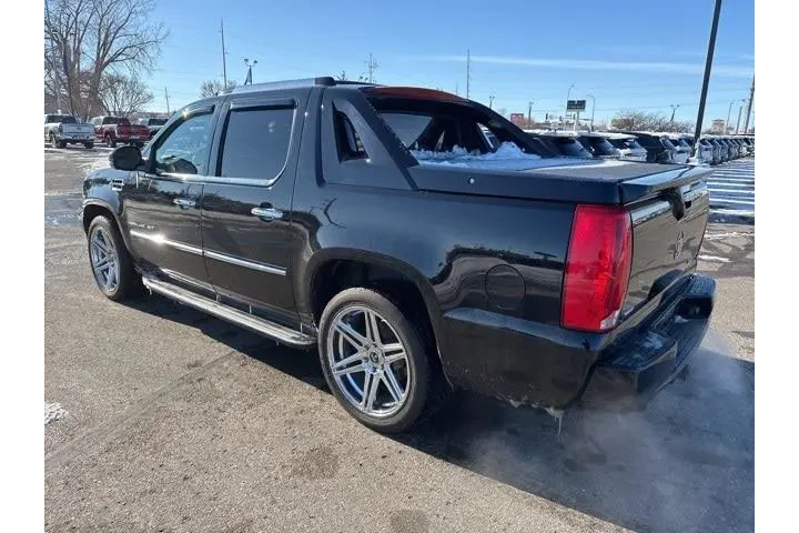 $10000 : Cadillac Escalade EXT 2011 A image 6