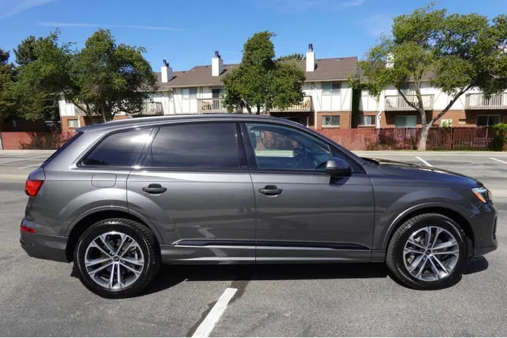 $46959 : 2025 Q7 quattro Premium Plus image 10