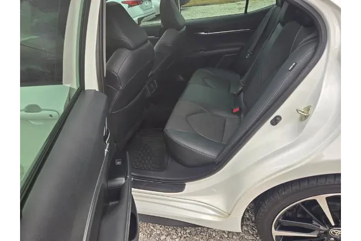 $28498 : Toyota Camry 2020 XSE V6 4dr image 7