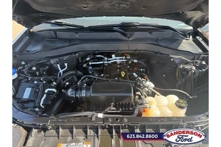 $35888 : Ford Explorer 2023 AWD XLT 4 image 9