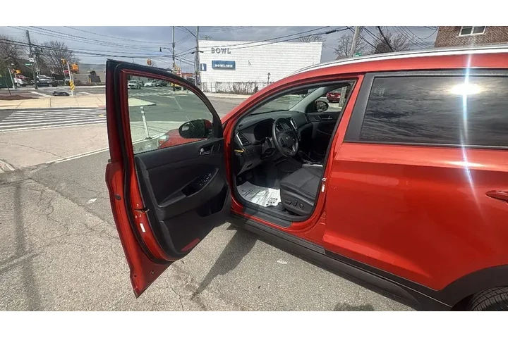 $11792 : Hyundai TUCSON 2016 AWD SE 4 image 10