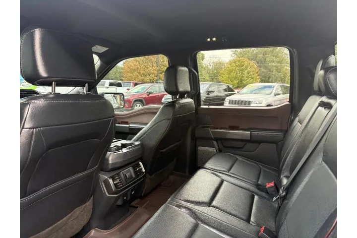 $32950 : 2023 F-150 Lariat image 8