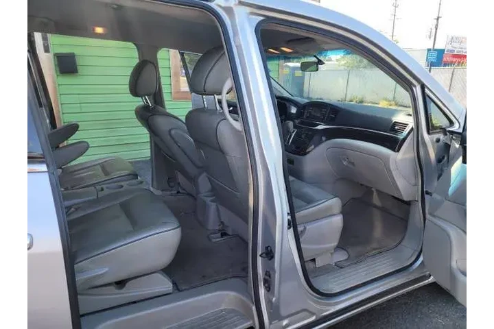 $7850 : 2014 Quest 3.5 SV image 10