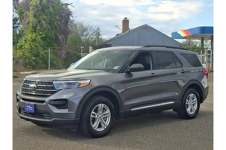 $33798 : Ford Explorer 2023 AWD XLT 4 image 3