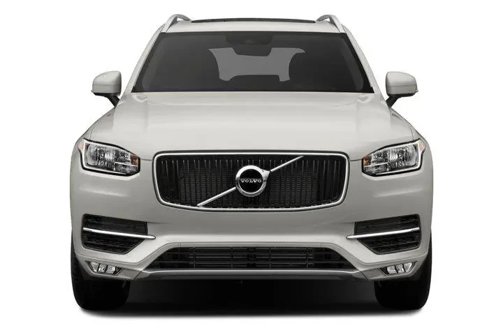 $20877 : Volvo XC90 2018 AWD T6 Momen image 4