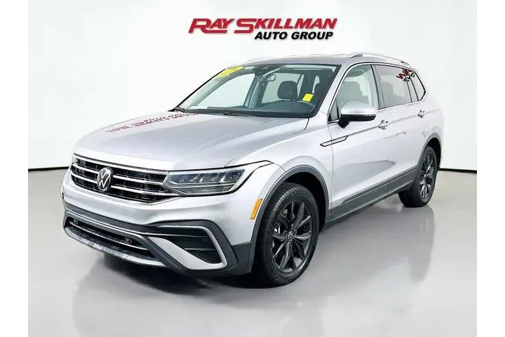 $24975 : Volkswagen Tiguan 2024 SE 4d image 3