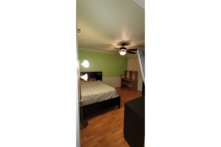 $1050 : Rento cuarto en Torrance image 3