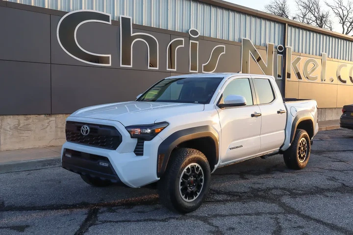 $39988 : 2025 Tacoma 4WD TRD Off Road image 1
