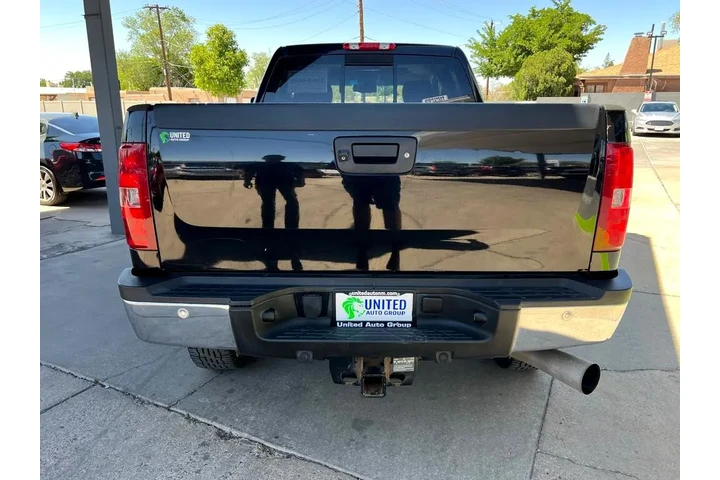 2014 Silverado 2500HD LTZ Cre image 6