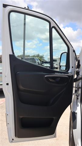 $36995 : 2019 Mercedes-Benz Sprinter 2 image 9