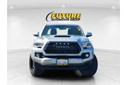 $29997 : Toyota Tacoma 2017 4x4 TRD O thumbnail