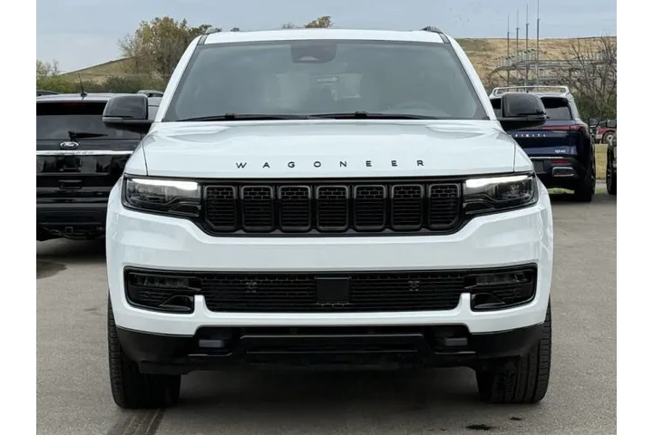 $44985 : 2024 Wagoneer Carbide image 7