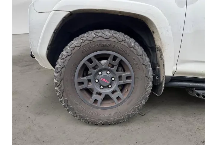 $27971 : Toyota 4Runner 2017 4x4 SR5 image 9