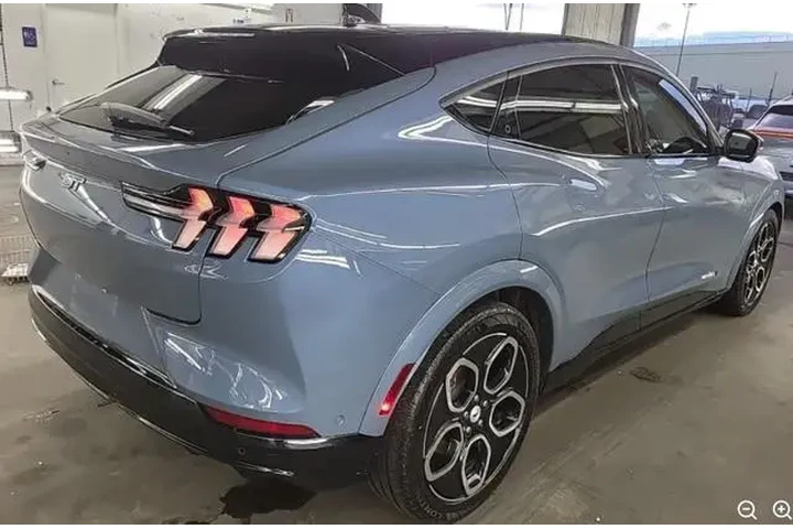 $39950 : Ford Mustang Mach-E 2023 AWD image 4