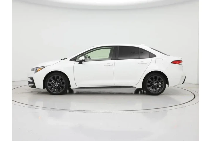 $26998 : Toyota Corolla Hybrid 2023 S image 3