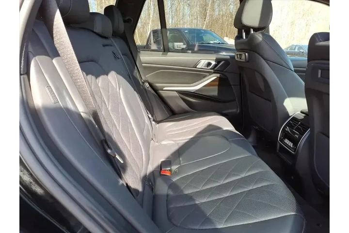 $33786 : BMW X5 2023 AWD xDrive45e 4d image 8