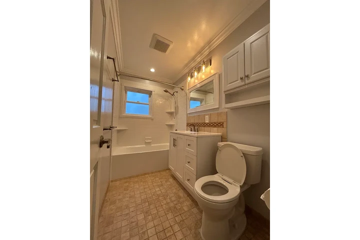 $800 : Hermosa casa... Torrance, CA image 6