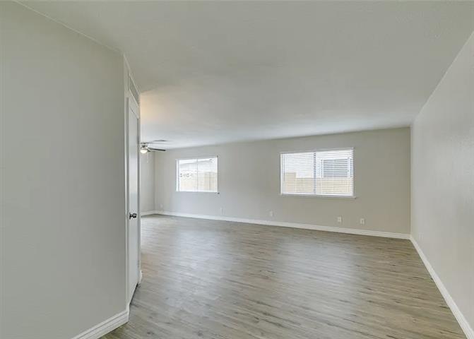 $1250 : HOUSE AVAILABLE IN LAS VEGAS image 10