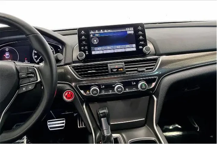 $20721 : Honda Accord 2018 Sport 4dr image 5