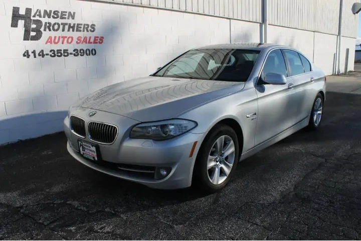 $8990 : 2012 BMW 5 Series 528i xDrive image 2