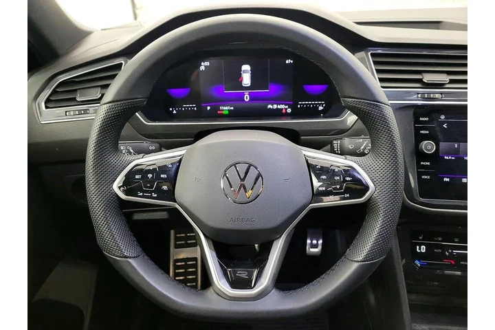 $27998 : Volkswagen Tiguan 2023 SE R- image 10