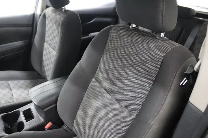 $15986 : Nissan Rogue Sport 2019 image 6