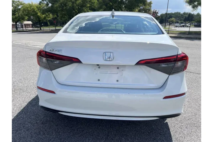 $17900 : 2022 Civic LX image 6