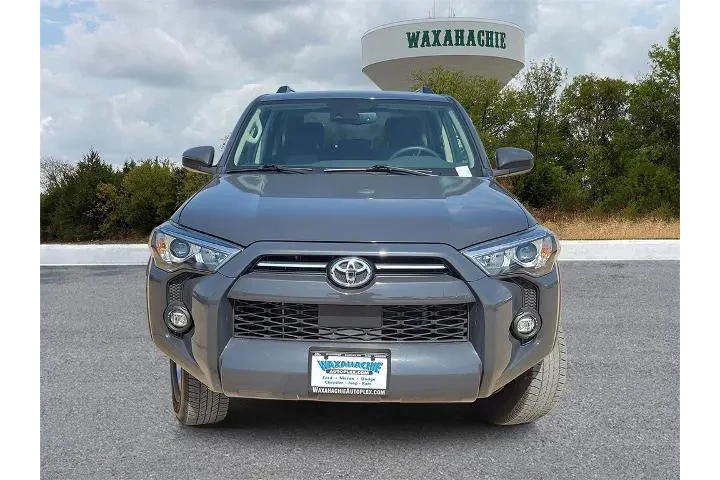 $35205 : Toyota 4Runner 2024 4x4 SR5 image 2