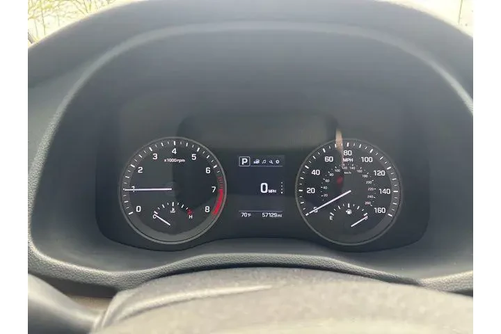 $16998 : Hyundai TUCSON 2018 Value 4d image 3