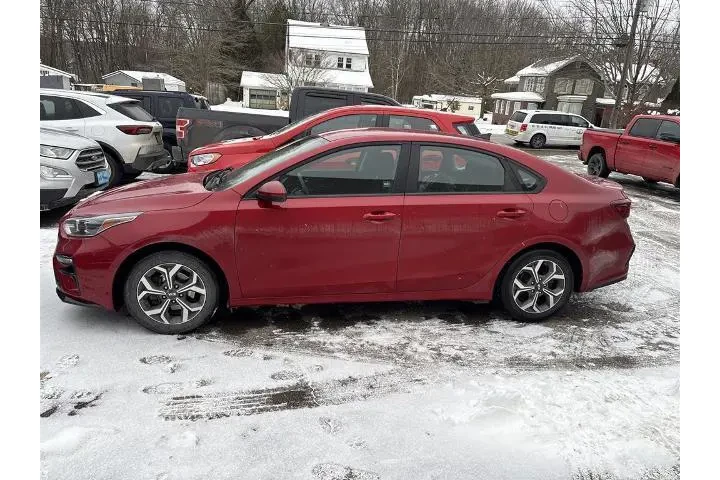 $12900 : Kia Forte 2020 LXS 4dr Sedan image 5