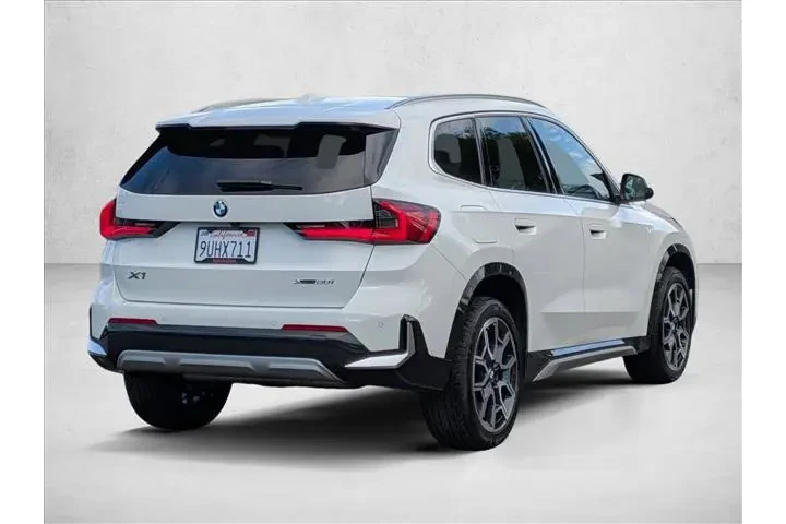 $37862 : BMW X1 2025 AWD xDrive28i 4d image 5