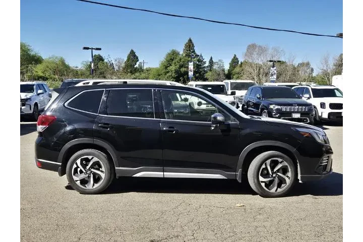 $25971 : Subaru Forester 2022 AWD Tou image 3