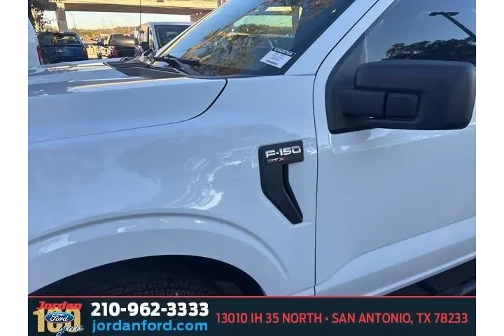 $27237 : Ford F-150 2021 4x2 XL 4dr S image 4