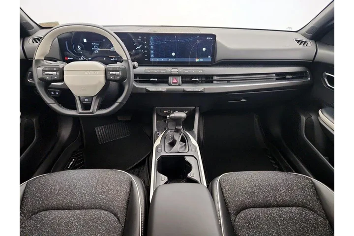 $26998 : Kia K4 2025 GT-Line 4dr Seda image 9