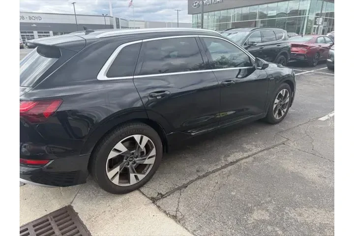$27266 : Audi e-tron 2022 AWD quattro image 4