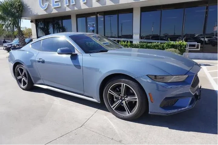 $37488 : Ford Mustang 2025 EcoBoost 2 image 1