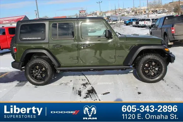 $27993 : Jeep Wrangler Unlimited 2021 image 2