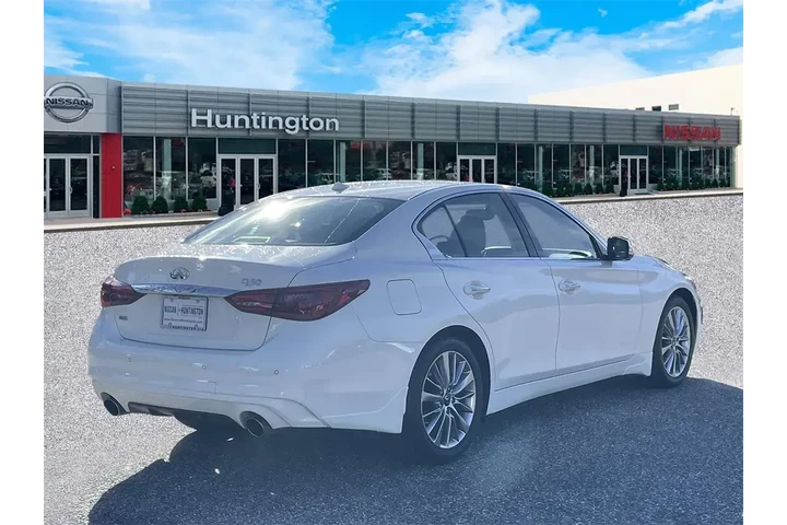 $29999 : INFINITI Q50 2023 AWD Luxe 4 image 6