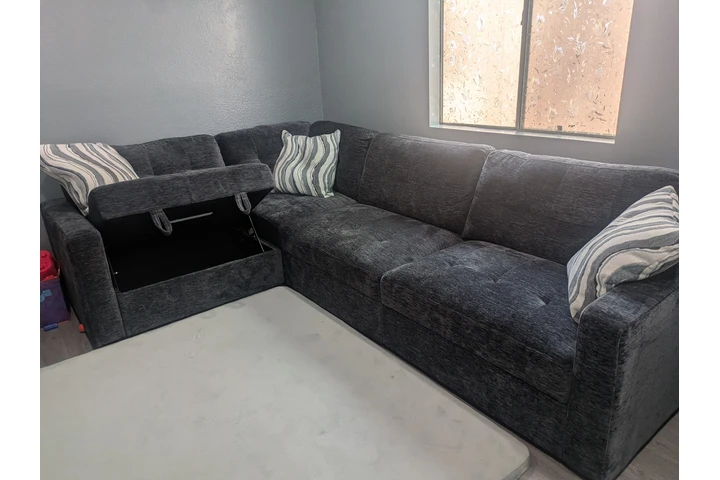 $1000 : Modular sectional 4pcs image 2