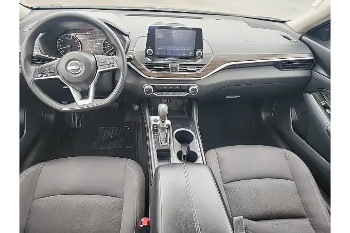 $16999 : Nissan Altima 2023 2.5 SV 4d image 5