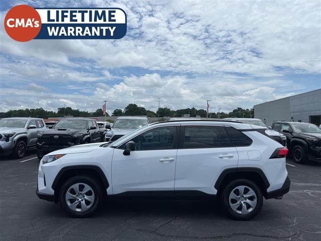 $21490 : PRE-OWNED 2019 TOYOTA RAV4 LE image 4