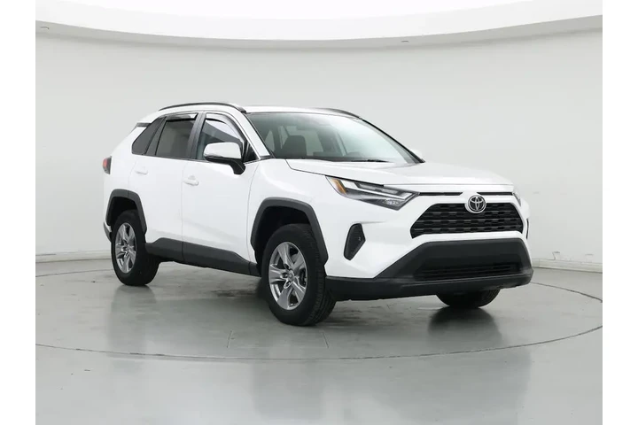 $35998 : Toyota RAV4 2024 AWD XLE 4dr image 1
