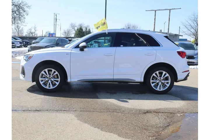 $27577 : Audi Q3 2024 AWD quattro S l image 6