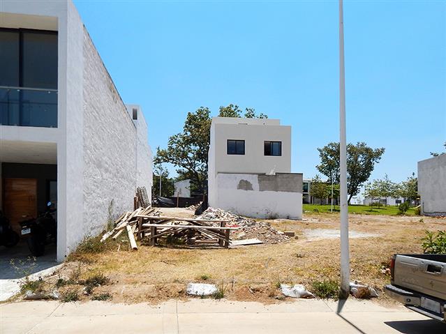 $1350000 : Madeiras II, Zapopan. 102 Mts. image 2