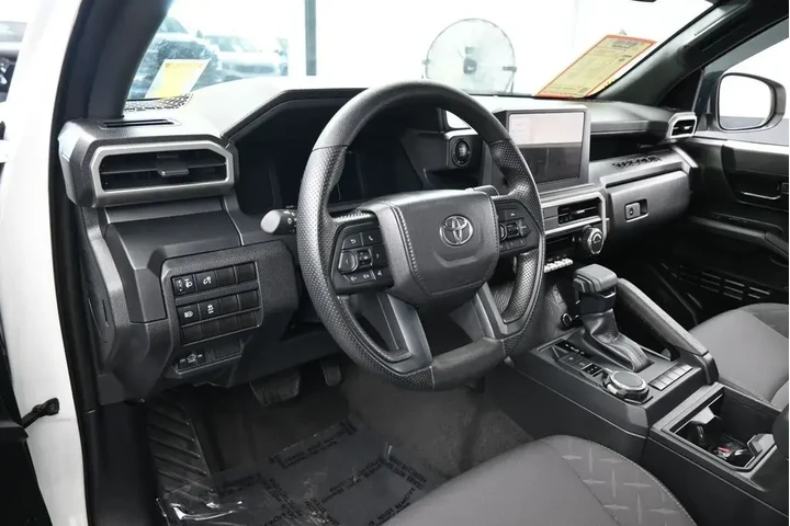 $34500 : Toyota Tacoma 2024 4x4 SR 4d image 10